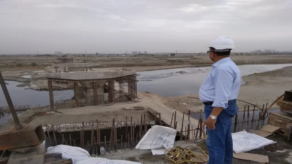 Major Bridge Over River Yamuna